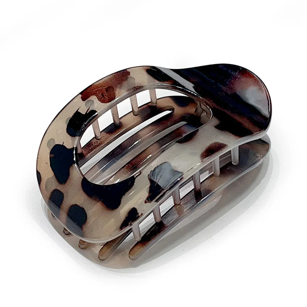 Fashion Oval Hair Claw Clip for Women New Design Leopard Matte Curved Flat Styling Barrettes Acrylic Lying Down Hair Accessories - Curl and Collar