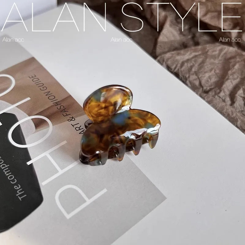 2026 New Korean style hair claw clip Fairy hair clips Mini Delicate hair claw Pretty hairclip Accessories for women - Curl and Collar