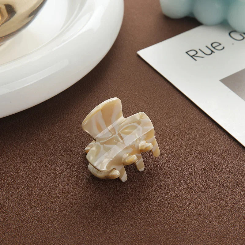 2026 New Korean style hair claw clip Fairy hair clips Mini Delicate hair claw Pretty hairclip Accessories for women - Curl and Collar