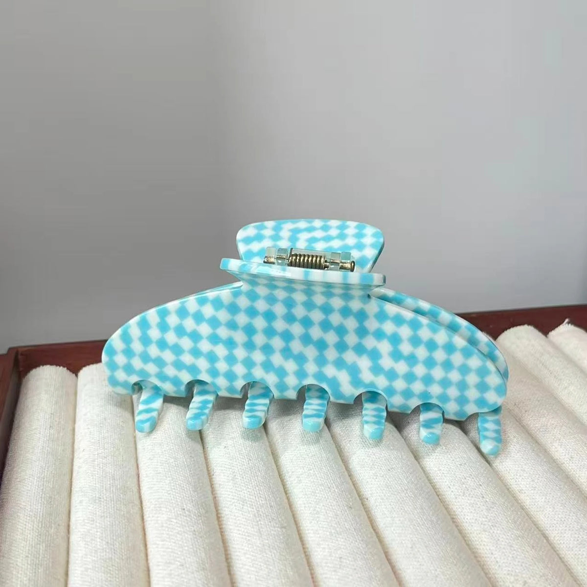 Fashion Large Hair Claw Clips for Women Girls Retro Checkered Polka Dot Strong Hold Non-slip Hair Accessories for Everyday Wear
