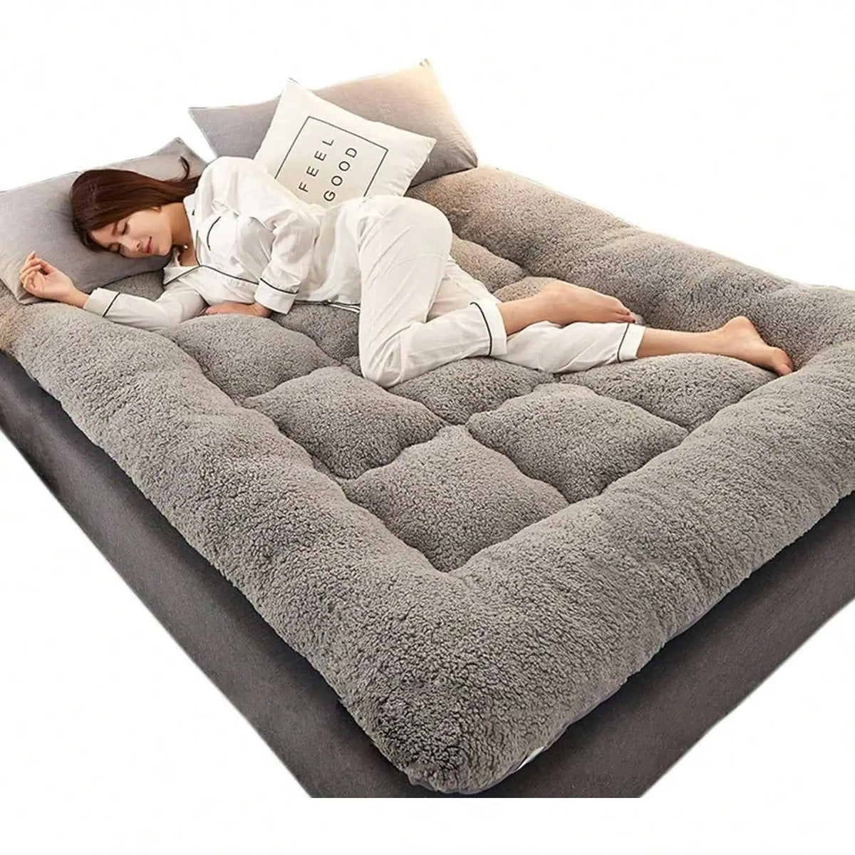 Japanese Futon Mattress, Extra Thick Fluffy Floor Futon Mattress, Super Soft Shaggy Roll Up Sleeping Pads, Portable Sleeping Mat, Sofa Mattress, Guest Bed - Curl and Collar