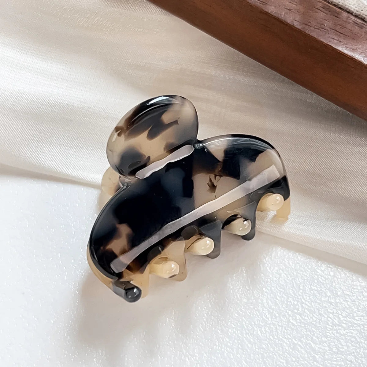 2026 New Korean style hair claw clip Fairy hair clips Mini Delicate hair claw Pretty hairclip Accessories for women - Curl and Collar