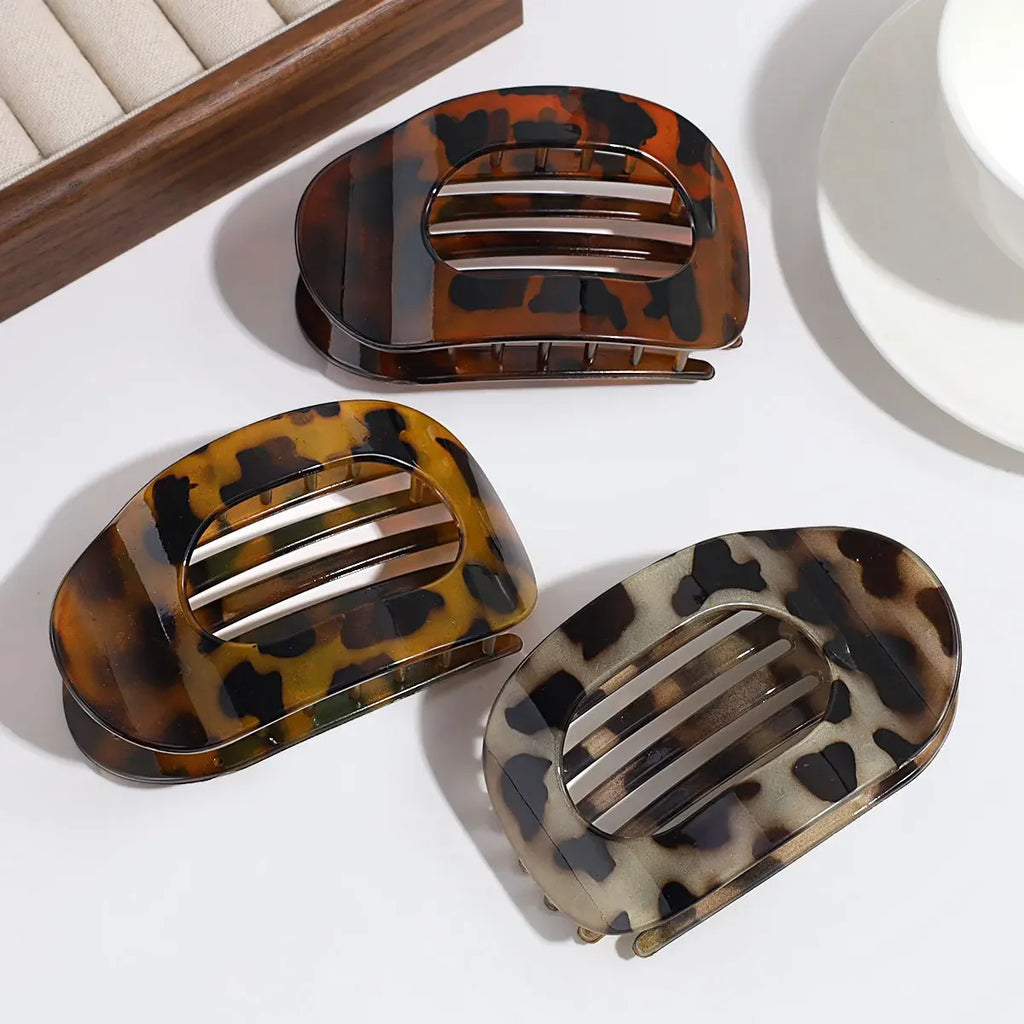 Fashion Oval Hair Claw Clip for Women New Design Leopard Matte Curved Flat Styling Barrettes Acrylic Lying Down Hair Accessories - Curl and Collar