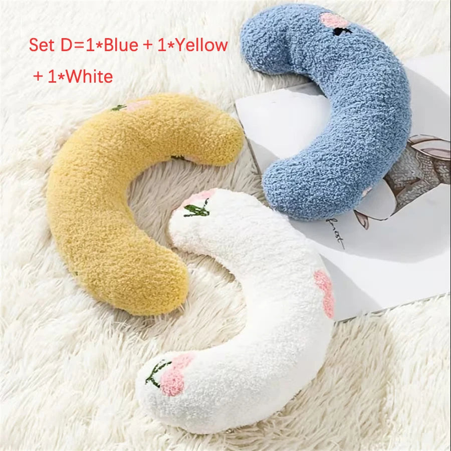 Cute Dogs Cats Little Pillows U-Shaped Neck Protector Pets Deep Sleep Pillow for Puppy Kitten Soft Fluffy Calming Toys Washable - Curl and Collar